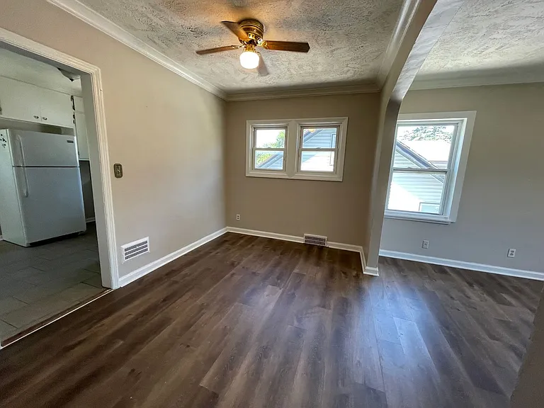 3508 N 47th Ave — Photo 19