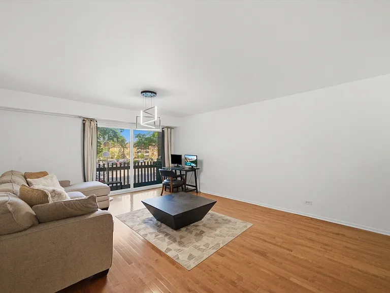 1100 E Randville Dr #203 — Photo 10