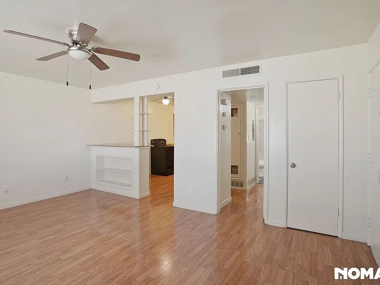 3704 N Abby St — Photo 6
