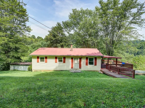 147 Plum Grove Rd, Surgoinsville, TN 37873