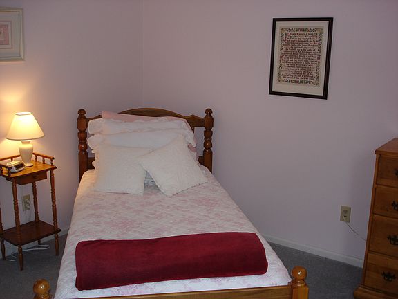 2nd image of 1040 Lakemont Dr