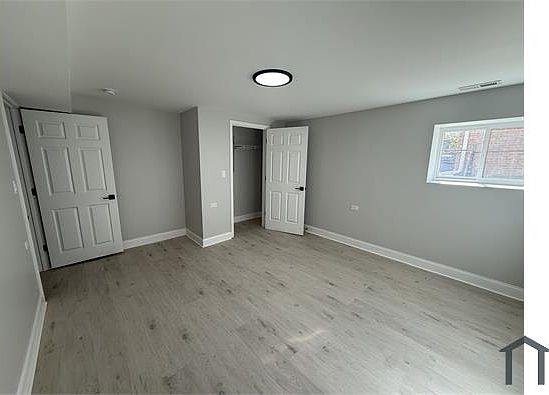 5th image of 14615 Hoyne Ave #B