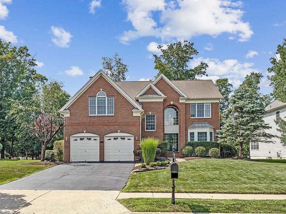5834 Seven Pines Ct