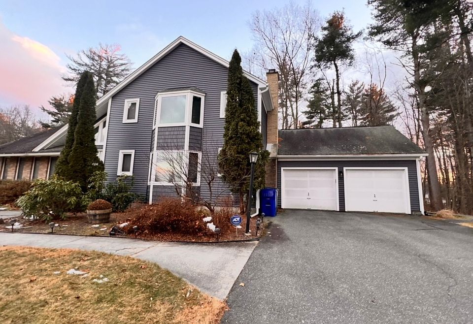 1st image of 13 Horseshoe Ln