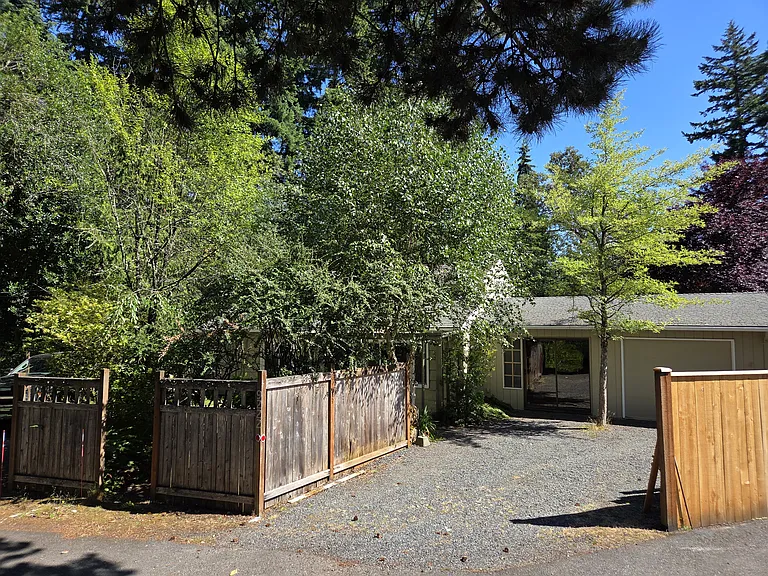 240th St SW — Photo 2
