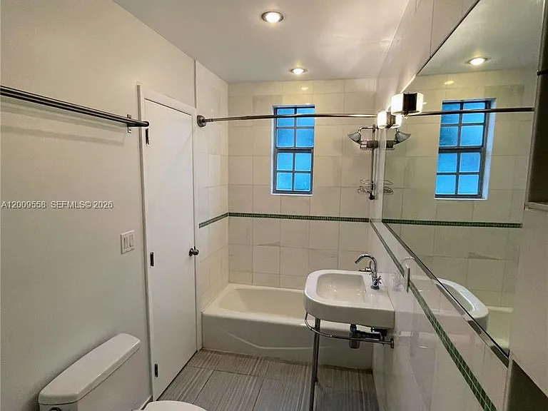 815 Euclid Ave #9 — Photo 16
