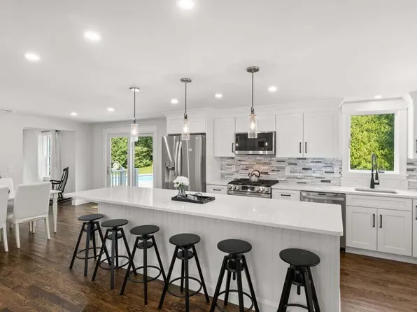 3 Holly Ridge Drive, Sandwich, MA 02563