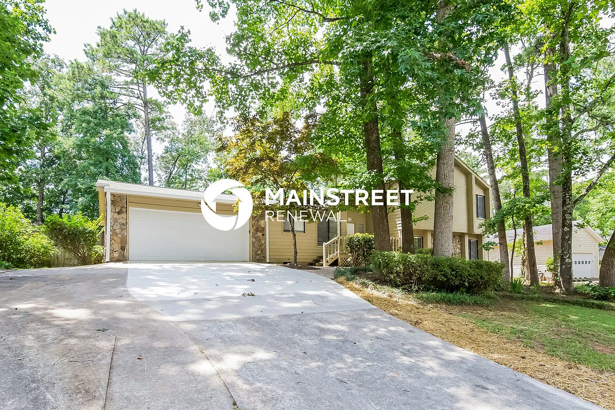 Front View - 6834 Springwood Dr