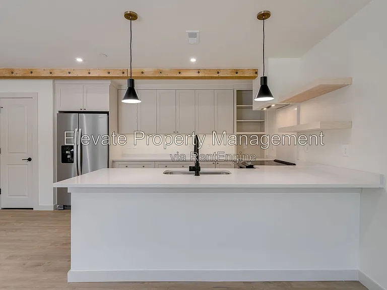 844 NW 43rd St #102 — Photo 10
