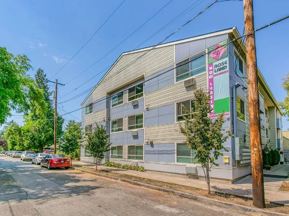 Roseland Apartments, 5811 SE Boise St #306, Portland, OR 97206