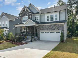 636 Yellow Oak Dr, Apex, NC 27523