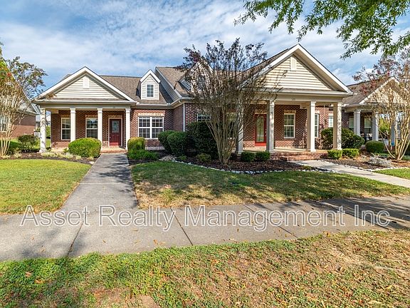 2nd image of 121 Hatleyberry St