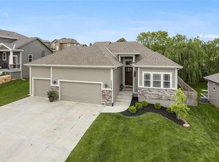 20808 W 49th St, Shawnee, KS 66218