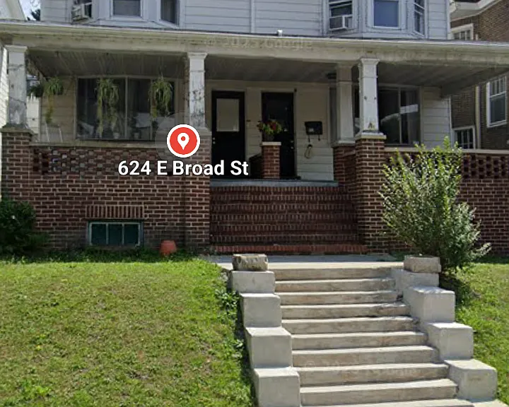 624 E Broad St — Photo 17