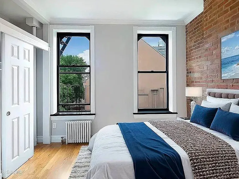 928 2nd Ave #6 — Photo 4