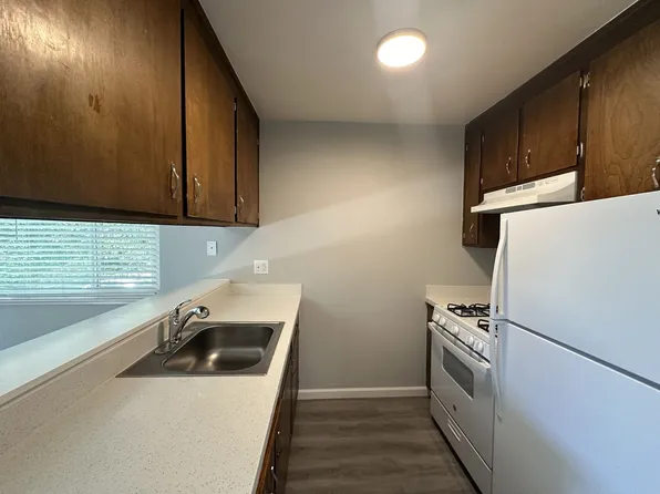 330 W Acacia Street, 330 W Acacia St #Ac-07, Stockton, CA 95203