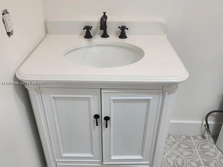 271 NE 12th Ave #271 — Photo 4