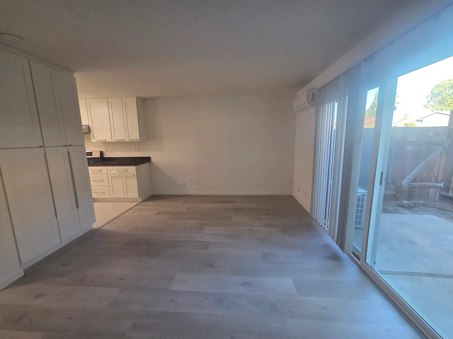 2 bed, 1.5 bath, 1100 sqft, $3,250 — Photo 4