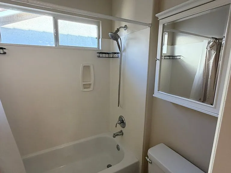 4912 Borders St — Photo 17