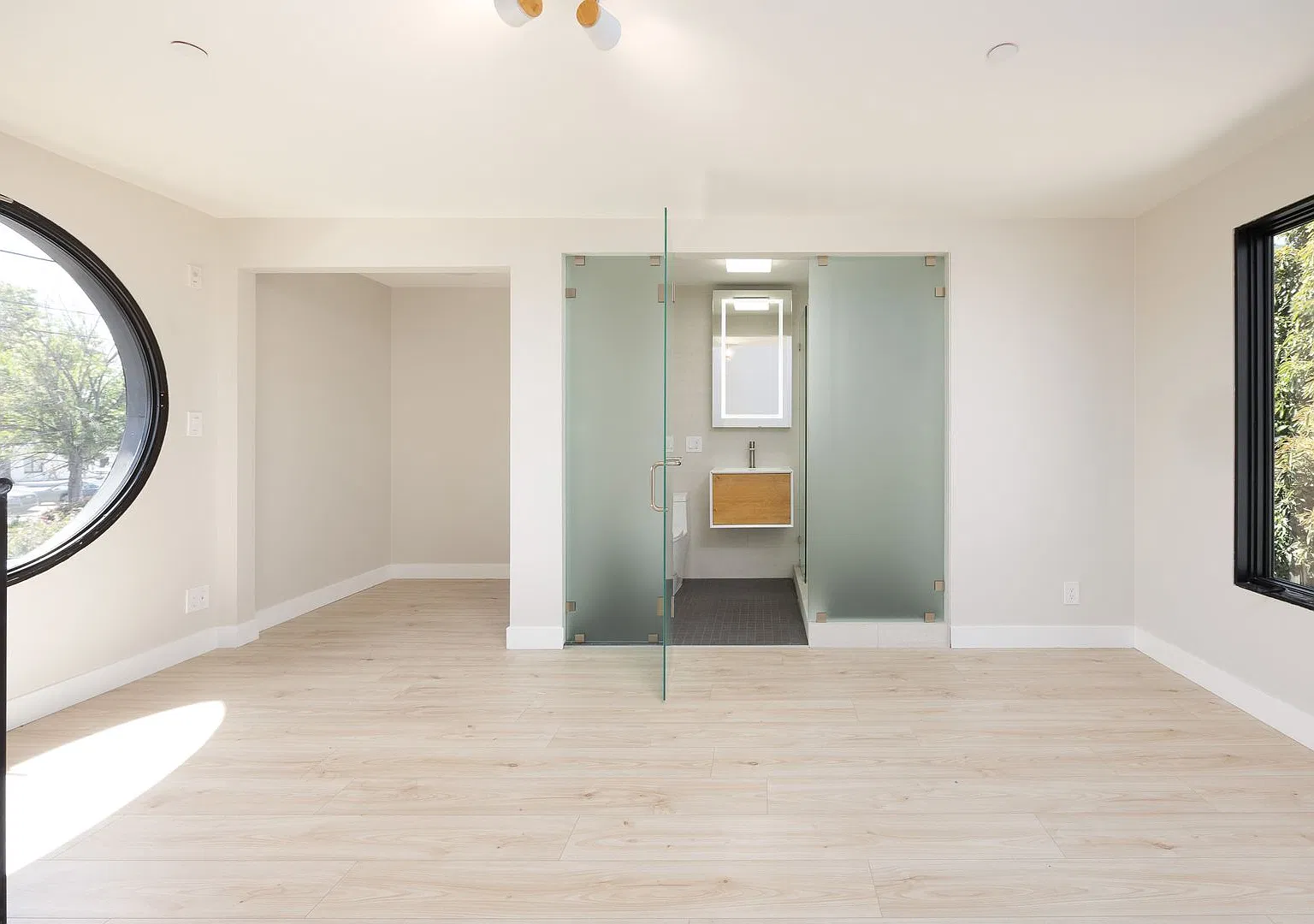 Fruitvale Townhomes (Arx) — Photo 3