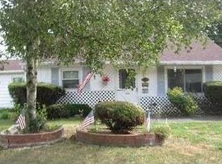 38 Idlewild Rd, Edison, NJ 08817