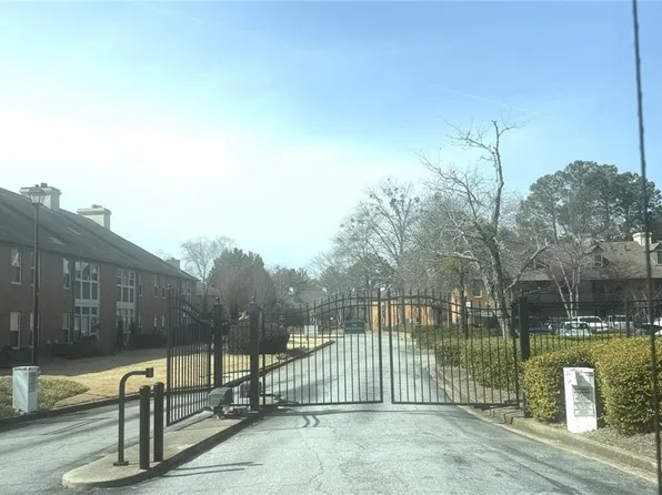 403 Bedfort Dr, Duluth, GA 30096