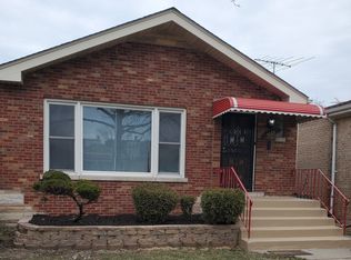 9043 S Blackstone Ave, Chicago, IL 60619