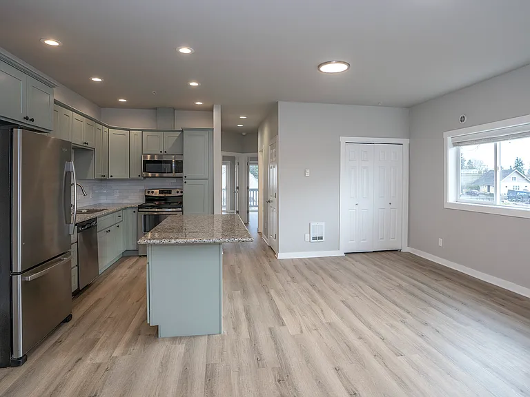 630 N Trafton St — Photo 12