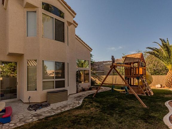 3rd image of 2412 Satellite Beach Dr