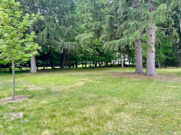 W South St, Greenville, MI 48838