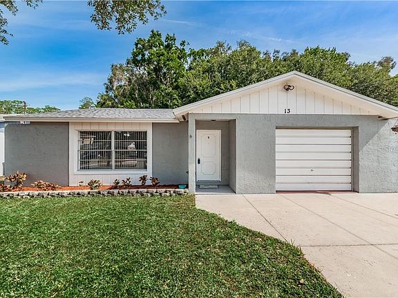 5th image of 13 Cypress Dr