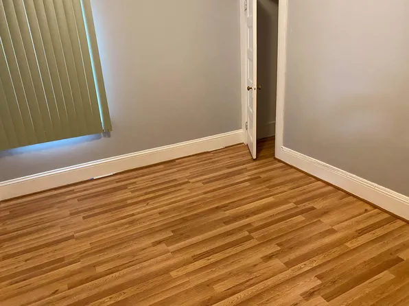 27 Bourne St #C, New Bedford, MA 02740