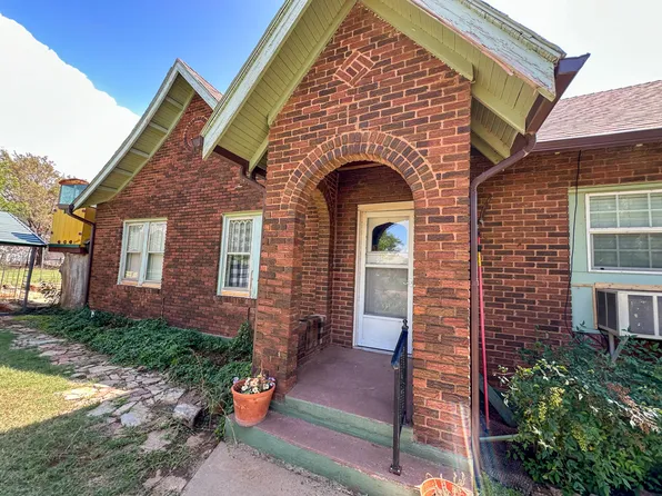 308 N 9th St, Turkey, TX 79261