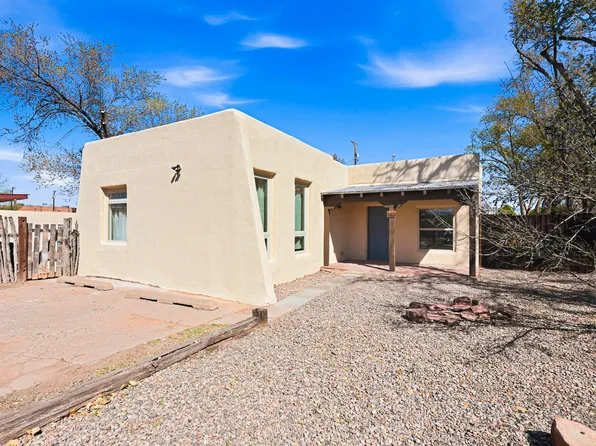 212 S 5th St, Belen, NM 87002