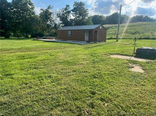 1589 N Saltillo Rd, Campbellsburg, IN 47108
