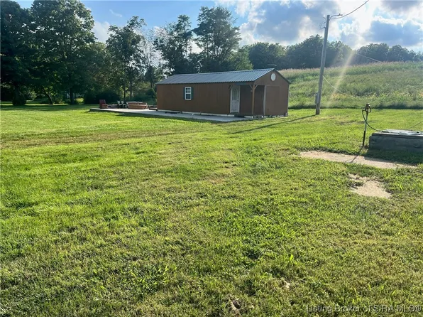 1589 N Saltillo Road, Campbellsburg, IN 47108