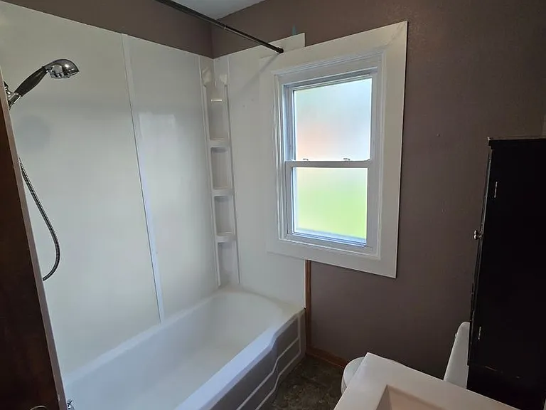 1006 Dexter St — Photo 12