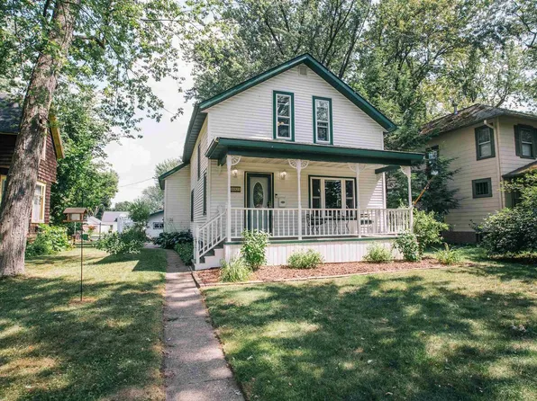 907 S VINE AVENUE, Marshfield, WI 54449
