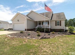 51 Hardee Woods Ln, Benson, NC 27504