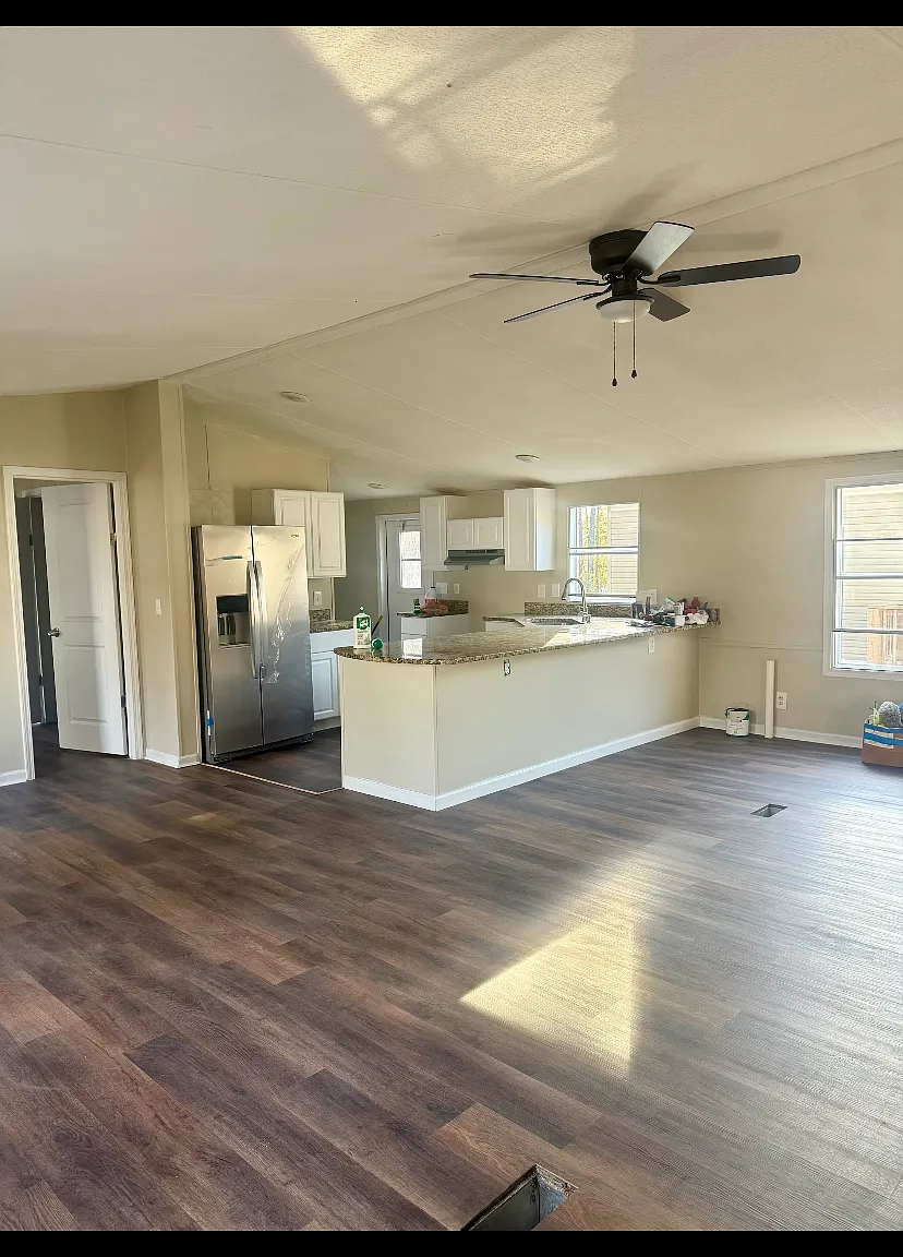 211 Bluebird Ct — Photo 2