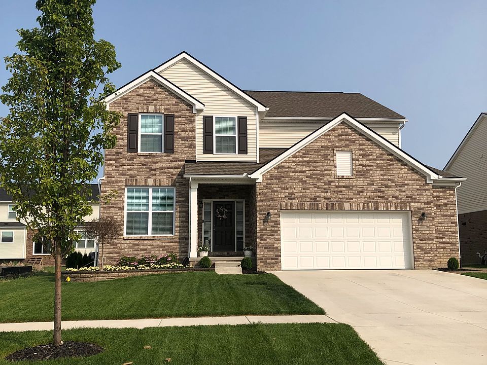 1st image of 48114 Wakefield Dr