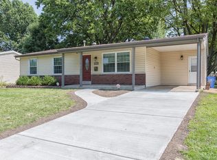 1730 Queens Dr, Florissant, MO 63031