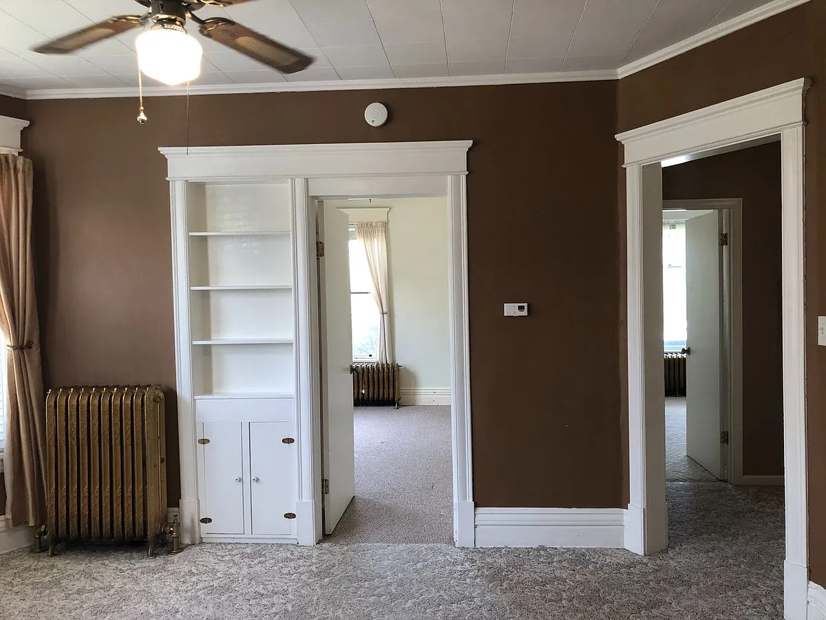 Building Photo - 1128 Hammond Ave #1