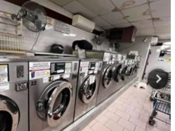 101-02 37th Avenue image 4 of 6