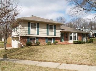 11528 Walnut St, Kansas City, MO 64114