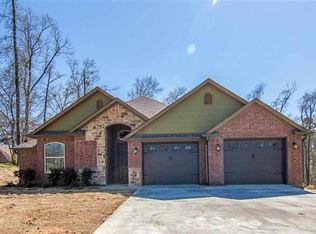 214 Strait Ln, Longview, TX 75604