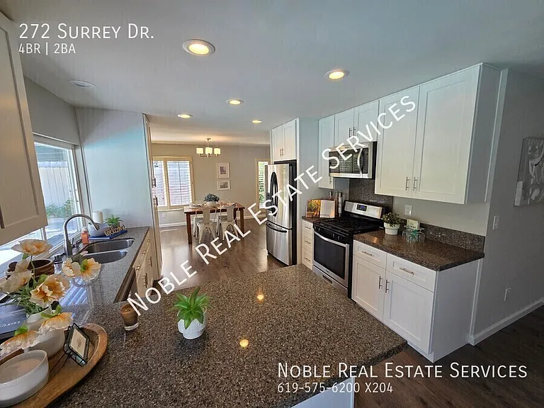 272 Surrey Dr — Photo 36