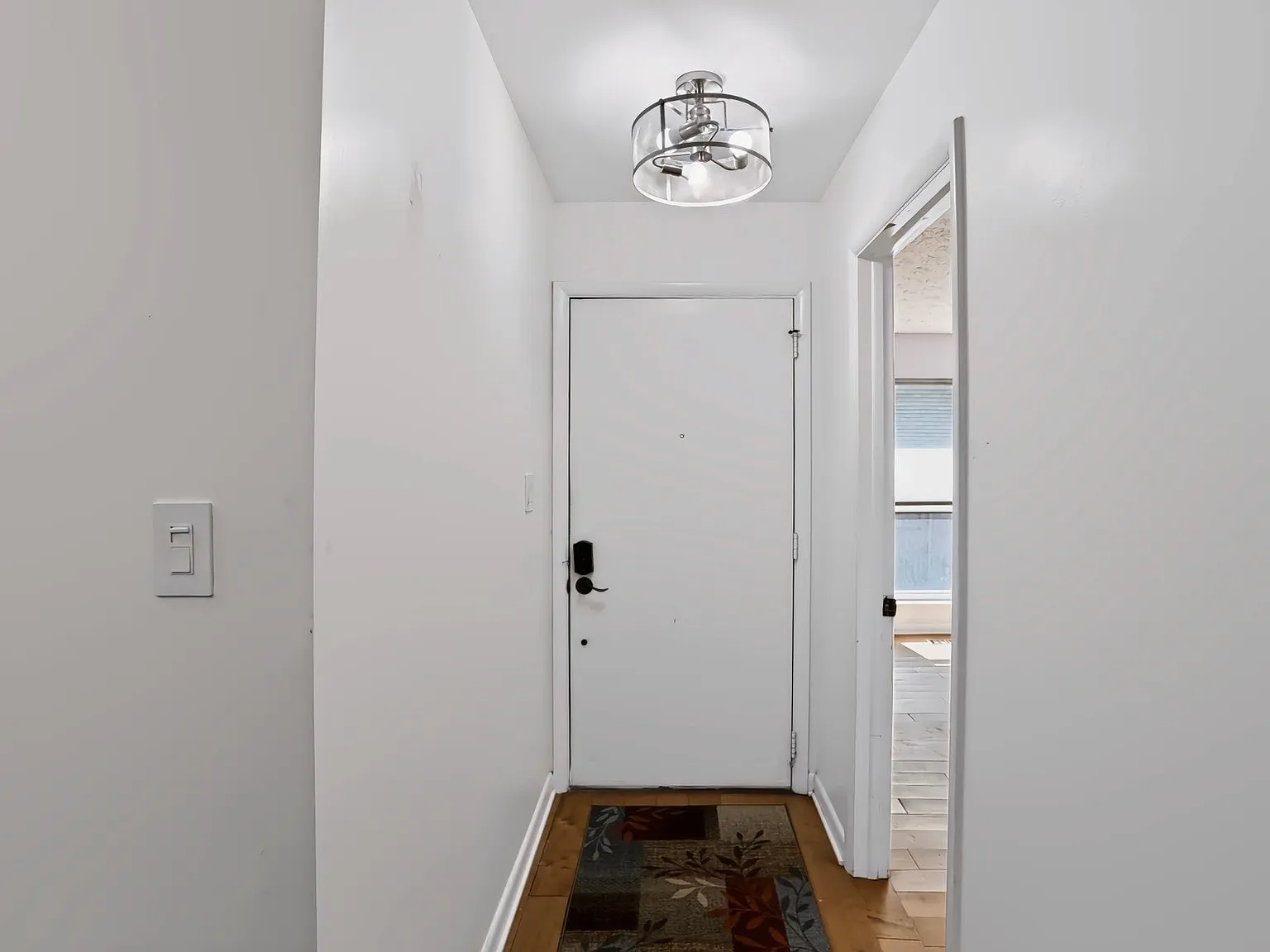 3 bed, 1337 sqft, $1,650 — Photo 4