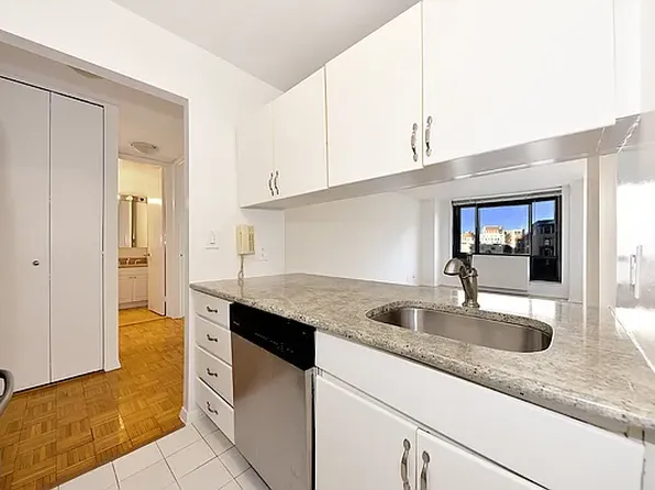 1 Irving Place image 10 of 15