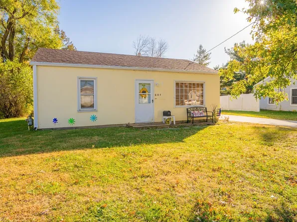 604 W 14th St N, Newton, IA 50208